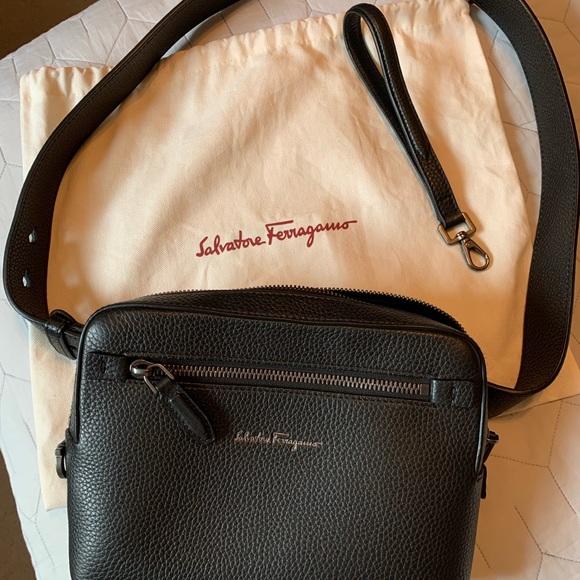 Ferragamo - Picture 3 of 9